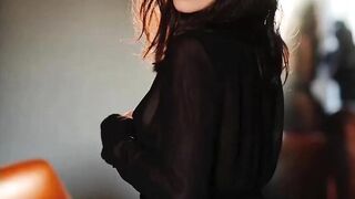 Andrea Londo (Narcos) Jerk off Challenge