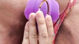 Big Ass Puerto Rican MILF Playing with her Asshole, Feels too Good.