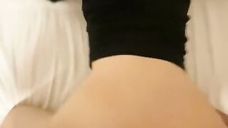 边打屁股边后入女友