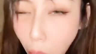 Hot Chinese Girl Suck her Boyfriend's Cock