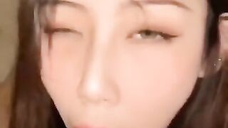Hot Chinese Girl Suck her Boyfriend's Cock