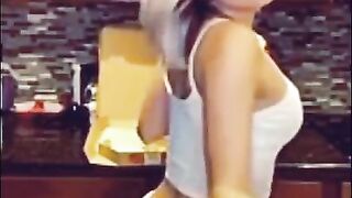 SXXIENESSIE TWERK SNAPCHAT