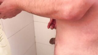 Mi Prima Entra En Mi Ducha Y me Sorprende Con Una Rica 