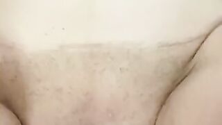 Als Ehehure lasse ich mich vom jungen Lover fingern