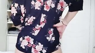 Please Dont let me Wait to much Im Horny