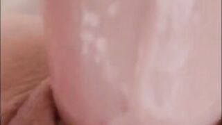 TIGHT TEEN PUSSY FUCKED WITH DILDO - CLOSE UP ORGASM CONTRACTIONS - AMATEUR SECRET BAILEY