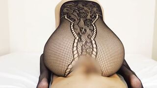 全身網タイツの騎乗位がエロい　The cowgirl position of whole body fishnet tights is erotic