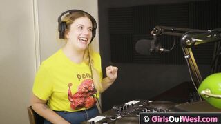 Chubby busty girl licks hairy pussy and ass in the studio