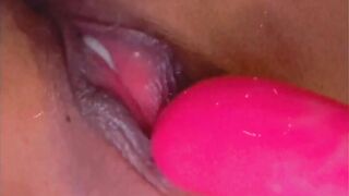 Pink vibrator made me cum