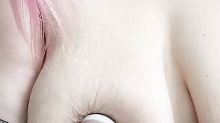 Milf cums from clit stimulator