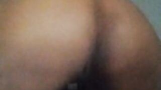 Horny ebony shaking her ass naked