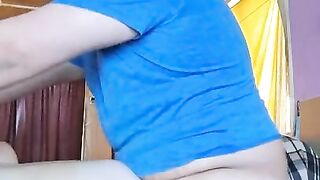 gime rico mientras le doy en cuatro