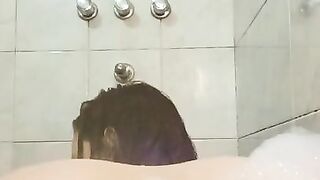 Jugando en la bañera