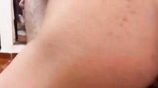 Mi prima es muy cachonda y me monta rico