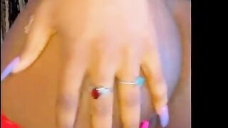 Sweeet Te Popping Toys out My Pussy Squirt Queen