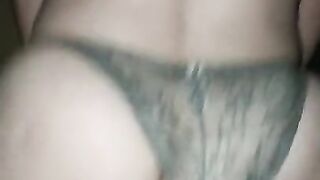 Le meto la verga a mi hermanastra caliente