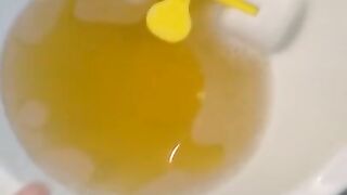 Urine Fetish Princess Potty Training Boy Urinal Toy Aim Play!: Girl Stands to Pee Foamy Yellow Piss