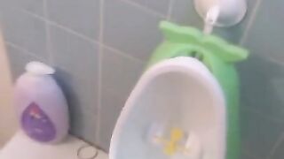 Urine Fetish Princess Potty Training Boy Urinal Toy Aim Play!: Girl Stands to Pee Foamy Yellow Piss