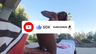 SExy black girl gets off by the pool for her fans