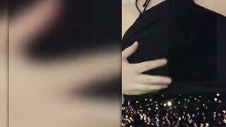 Sexting with fans - Netflix and Sexting SEA02Epi02