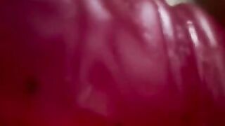 Love shoving this in my pussy..hit ????