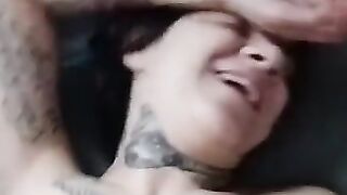 Sneaky link wanted Morning sex and a cum on her face hope the neighbors don’t mind
