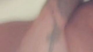 Fuck this little wet pussy