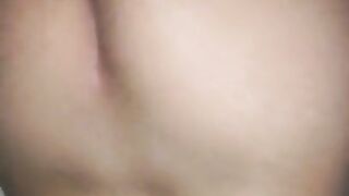 کیرشو کرده تو کونم منم قر میدم کونمو (prone bone anal