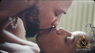 Massage Therapist With Huge Cock Eats His Client's Pussy