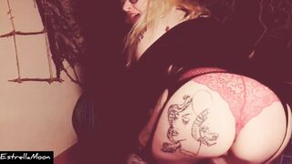 Blonde shows you her ass and how she touches her pussy