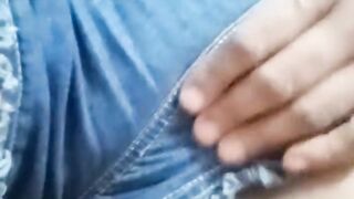 19 year old School girl musterbate in classroom