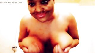 Bouncing Boobs!