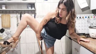 Mom jerking while cooking