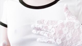 The nipple slipped when a woman wearing a T -shirt with a no bra was masturbating with her nipples