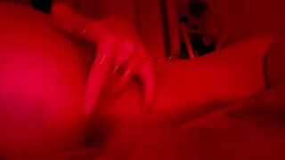 Swollen clit pussy play