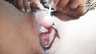 HORNY PINAY SINGLE MILF AND THE LOLLIPOP