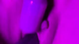 Fucking myself with my 7” dildo! ???????? Clipped my lips till they got too wet to stay on ????????????
