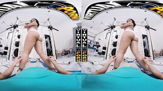 VIRTUAL PORN - Anais Amore Wants You, Her Stepbrother, To Spot Her