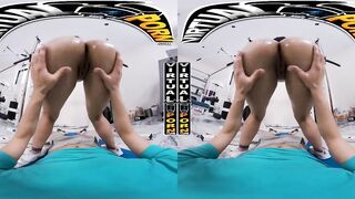 VIRTUAL PORN - Anais Amore Wants You, Her Stepbrother, To Spot Her