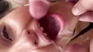 La coquine étudiante veux deux bites et du sperme