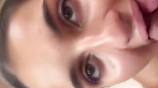 La coquine étudiante veux deux bites et du sperme