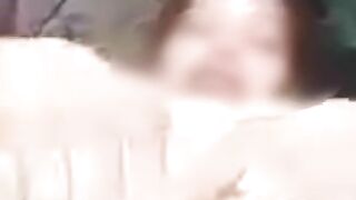 أحب أن يكون كس بلدي مفتوحًا وسكب السائل المنوي في فمي أو في فمي