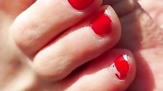 Sexy toes closeup in the sun