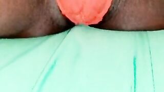 Pretty F8ce Kee & Admiring Her Phat Ass Pussy in her Victoria Secret