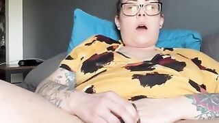 BBW MILF step mom masturbation finger fuck