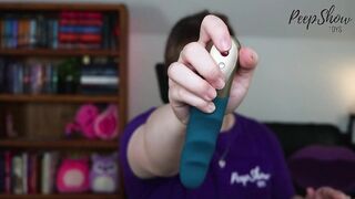 Sex Toy Review - Fun Factory Stronic Petite Pulsating Silicone Dildo, courtesy of Peepshow Toys!