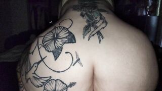 Big booty pawg rides bbc for a creampie
