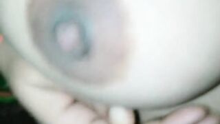Desi girlfriend masterbate alone in home