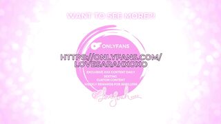 Kawaii Egirl cums on the chair - LoveSarahXoxo