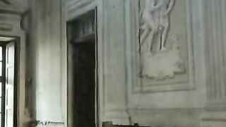 Mi scopano in una villa abbandonata!